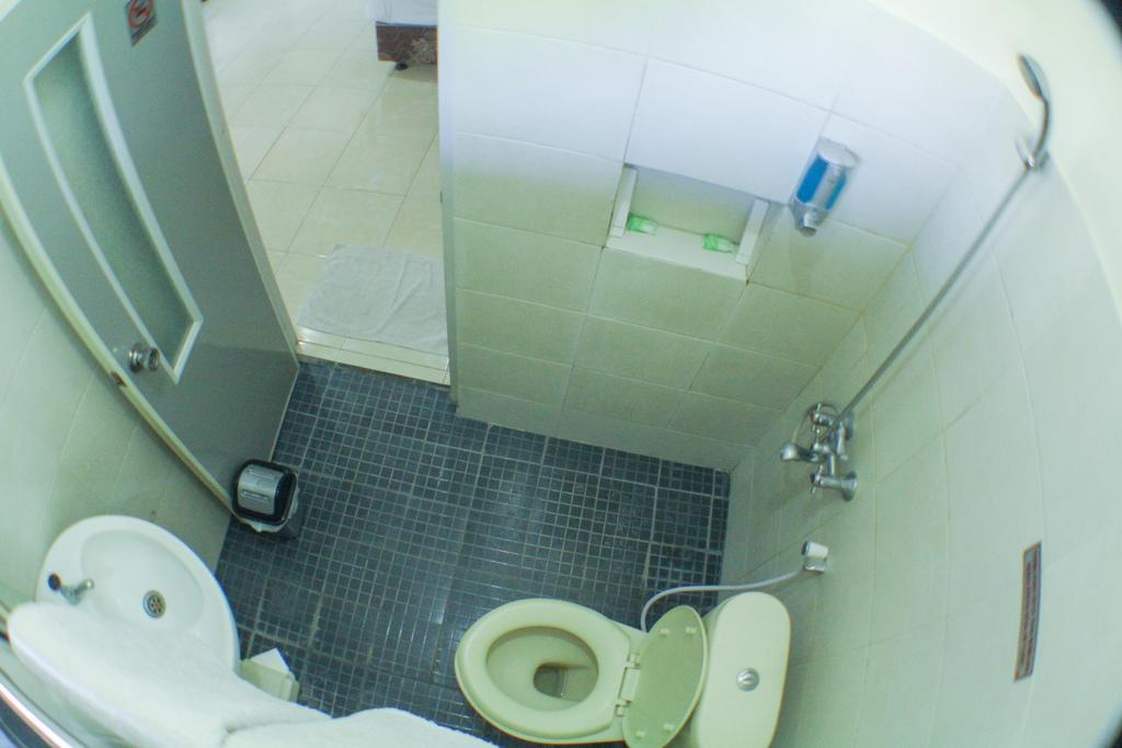 Guest House Rumah Wahidin Syariah Проболинго Екстериор снимка