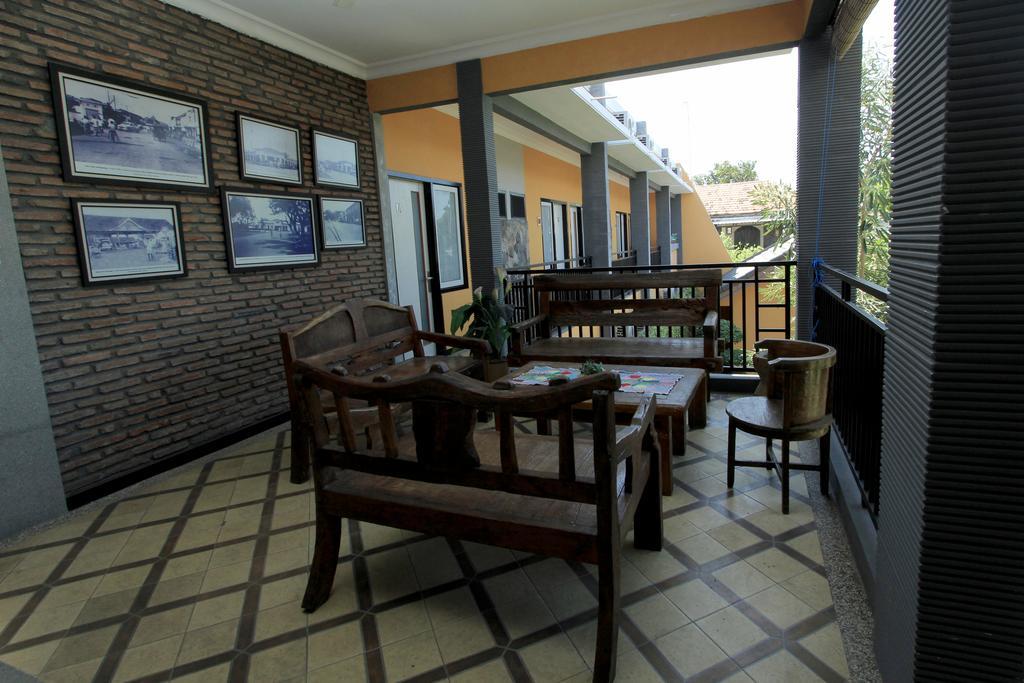 Guest House Rumah Wahidin Syariah Проболинго Екстериор снимка